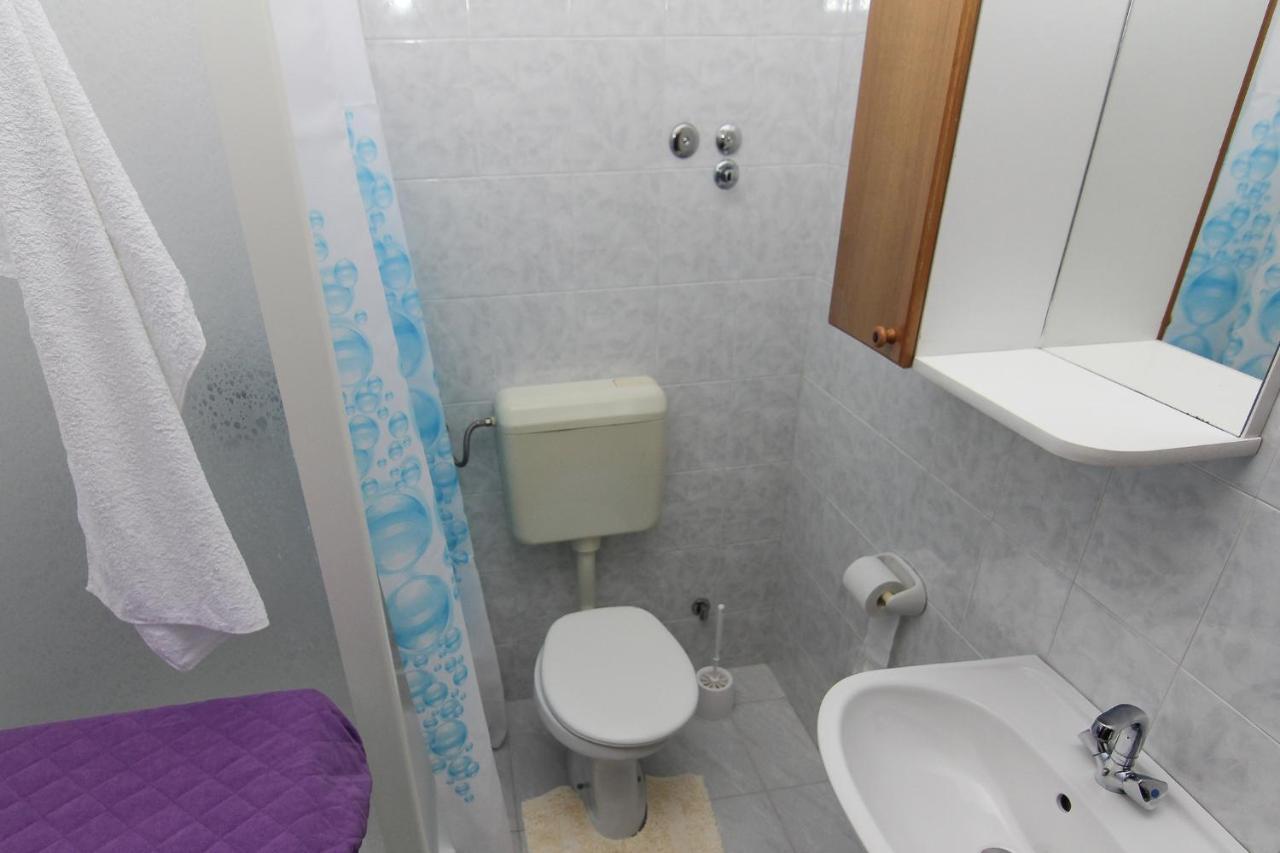 Family Friendly Apartments With A Swimming Pool Baska Voda, Makarska - 12442 Exterior photo