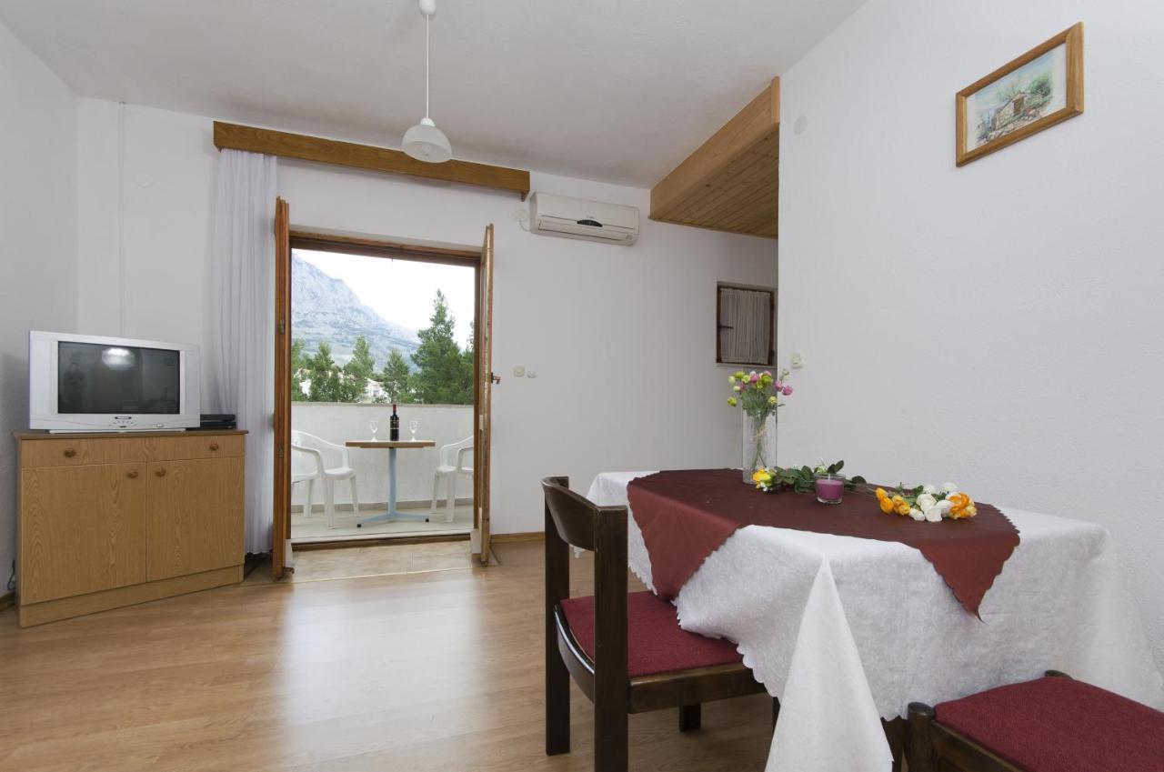 Family Friendly Apartments With A Swimming Pool Baska Voda, Makarska - 12442 Exterior photo