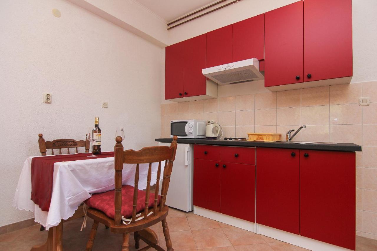 Family Friendly Apartments With A Swimming Pool Baska Voda, Makarska - 12442 Exterior photo