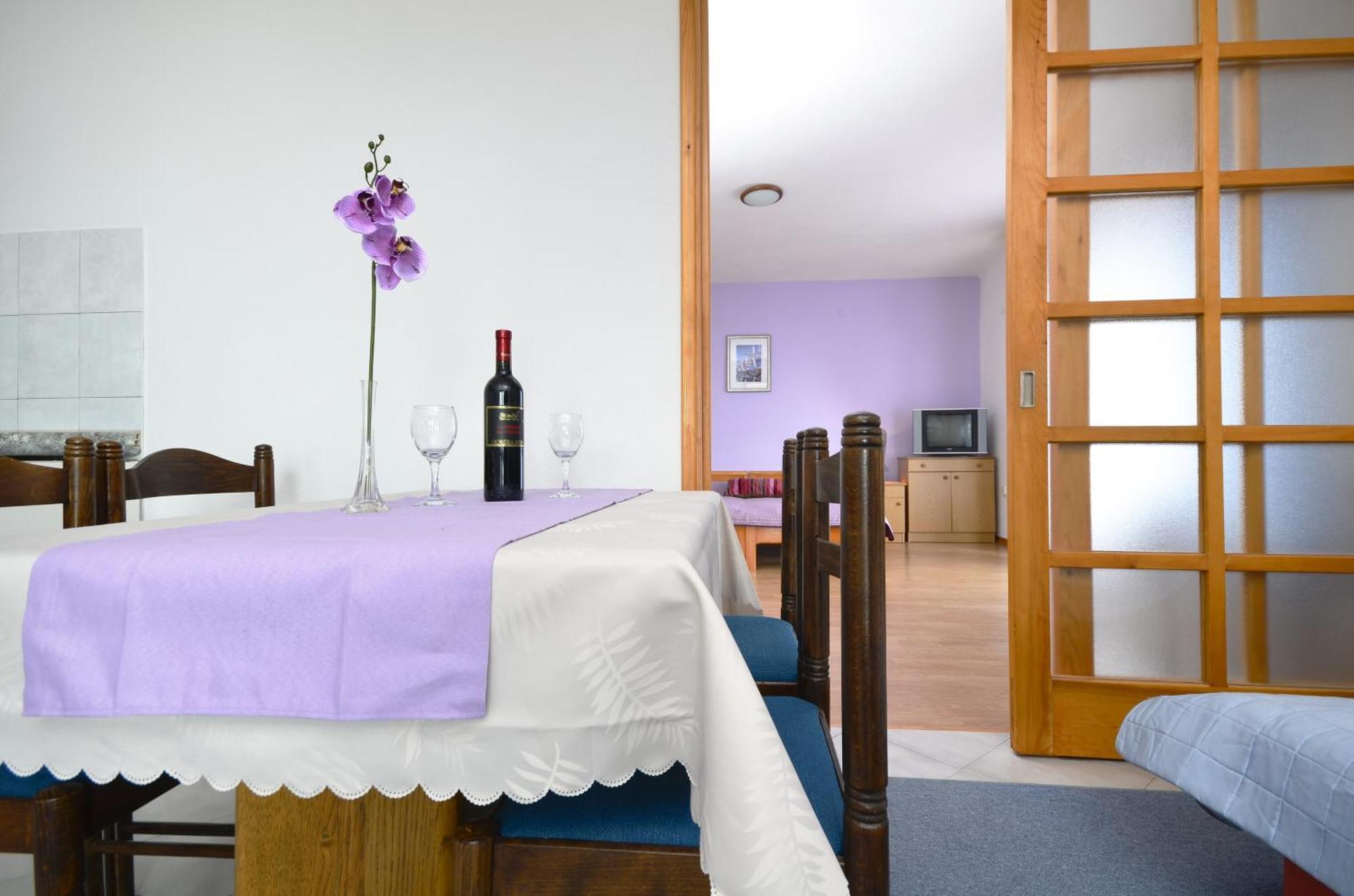 Family Friendly Apartments With A Swimming Pool Baska Voda, Makarska - 12442 Room photo
