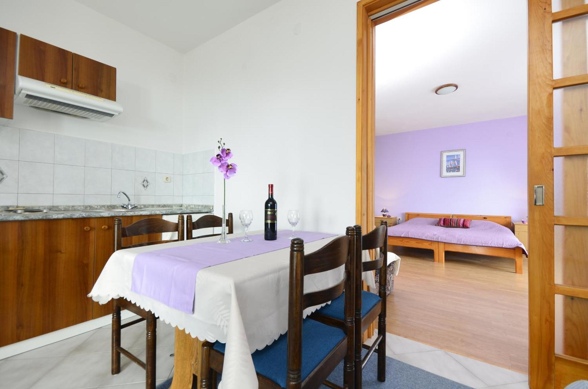 Family Friendly Apartments With A Swimming Pool Baska Voda, Makarska - 12442 Room photo